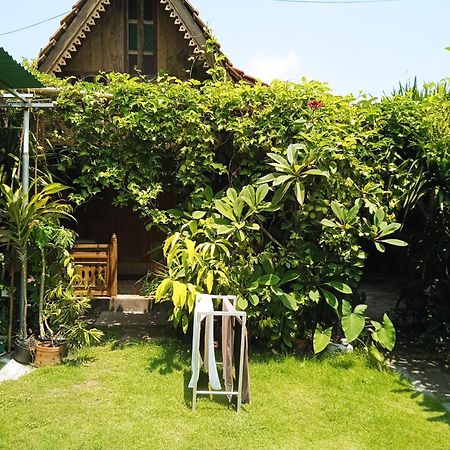 Kayu Tua Villa Uluwatu Eksteriør billede