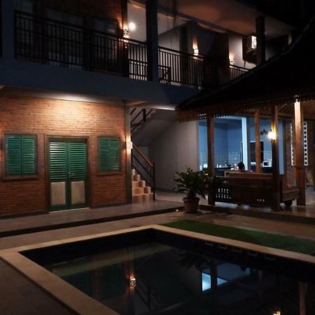 Kayu Tua Villa Uluwatu Eksteriør billede
